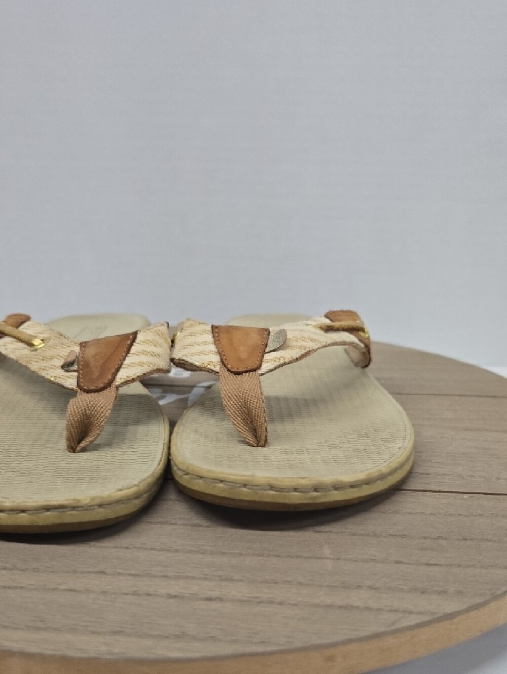 Sperry Tan Cream & Gold Braided Thong Sandals Womens Size 9.5 - Picture 10 of 16